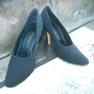 Donna Karan, size 6, black suede, 4'' beveled heels